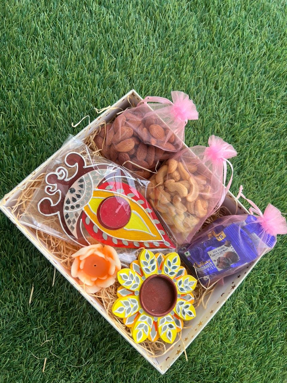 Gifting & Hampers Art: Diwali Festive Gift Hamper Handcrafted by Mud Moves Artisans